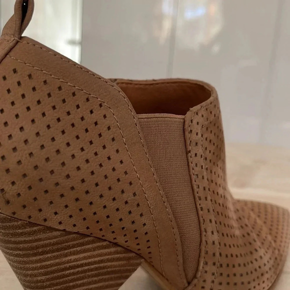 Franco Sarto booties - Picture 6 of 12